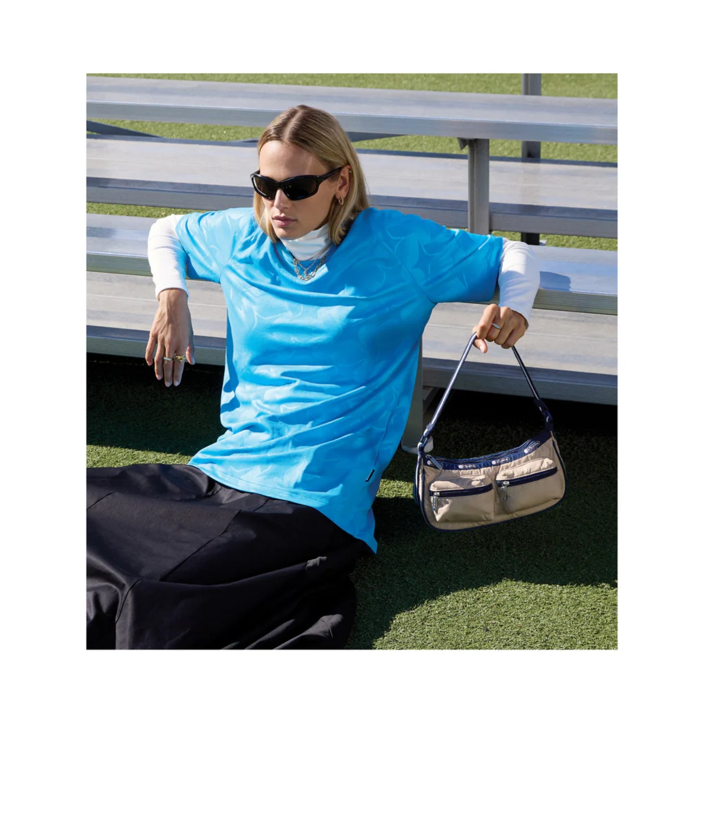 Double Pocket Shoulder<br>Spectator Bone/Navy