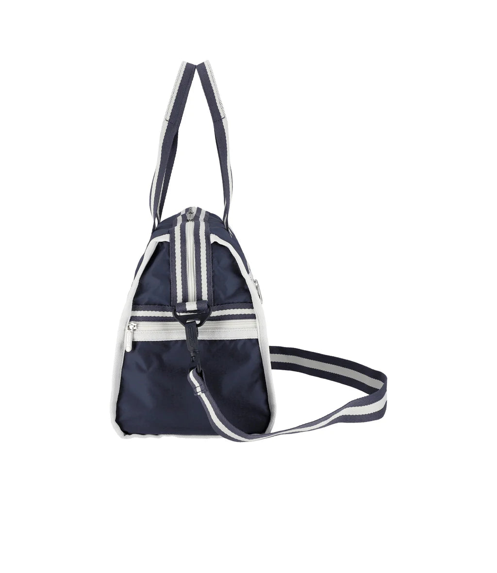 Deluxe Medium Weekender<br>Spectator Deep Blue